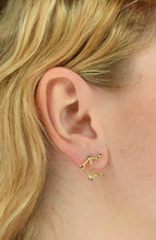 Carica l&#39;immagine nel visualizzatore di Gallery, Libra Earrings

